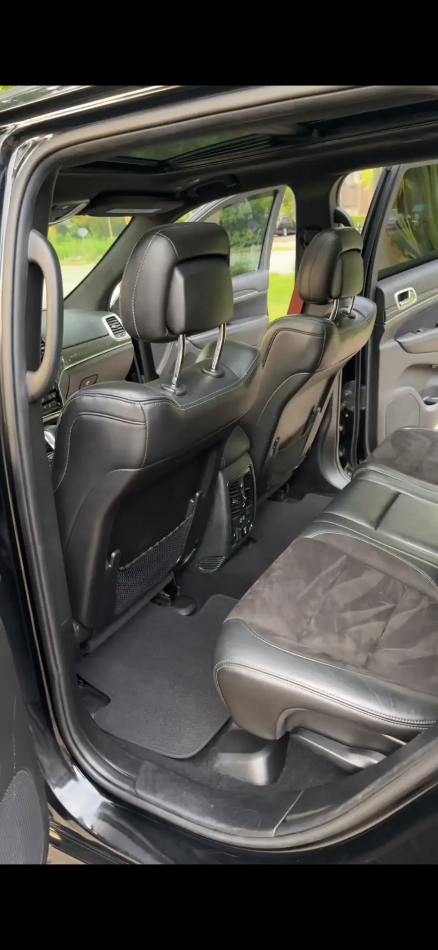 Jeep Grand Cherokee back seats — after detailing